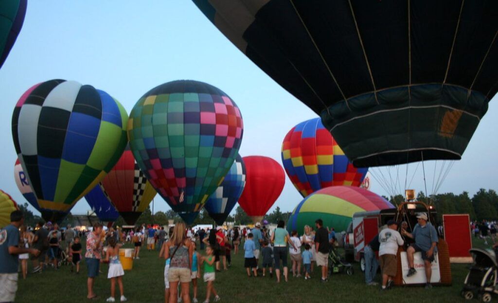 Hot Air Balloon Adventure, date night ideas in Baton Rouge